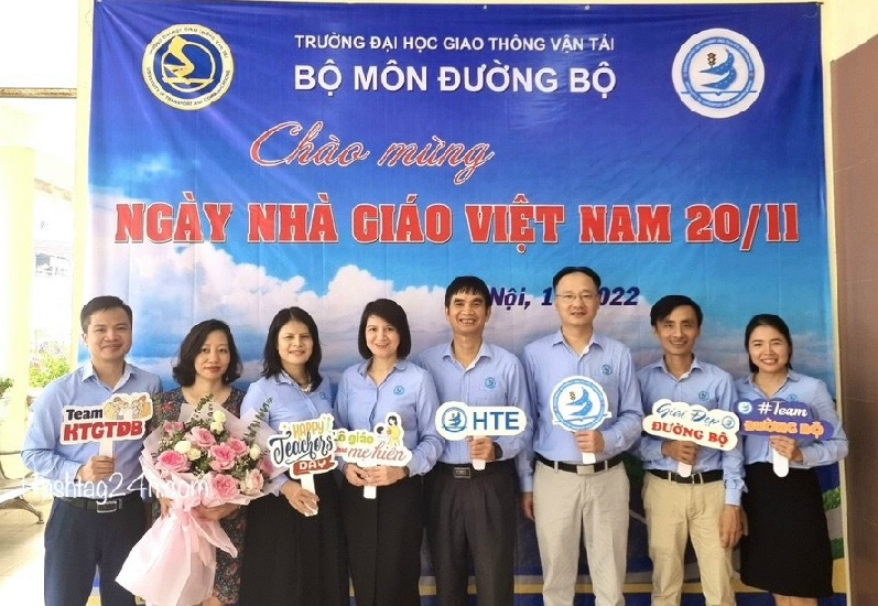 hashtag_chao_mung_ngay_nha_giao_Viet_Nam(2)